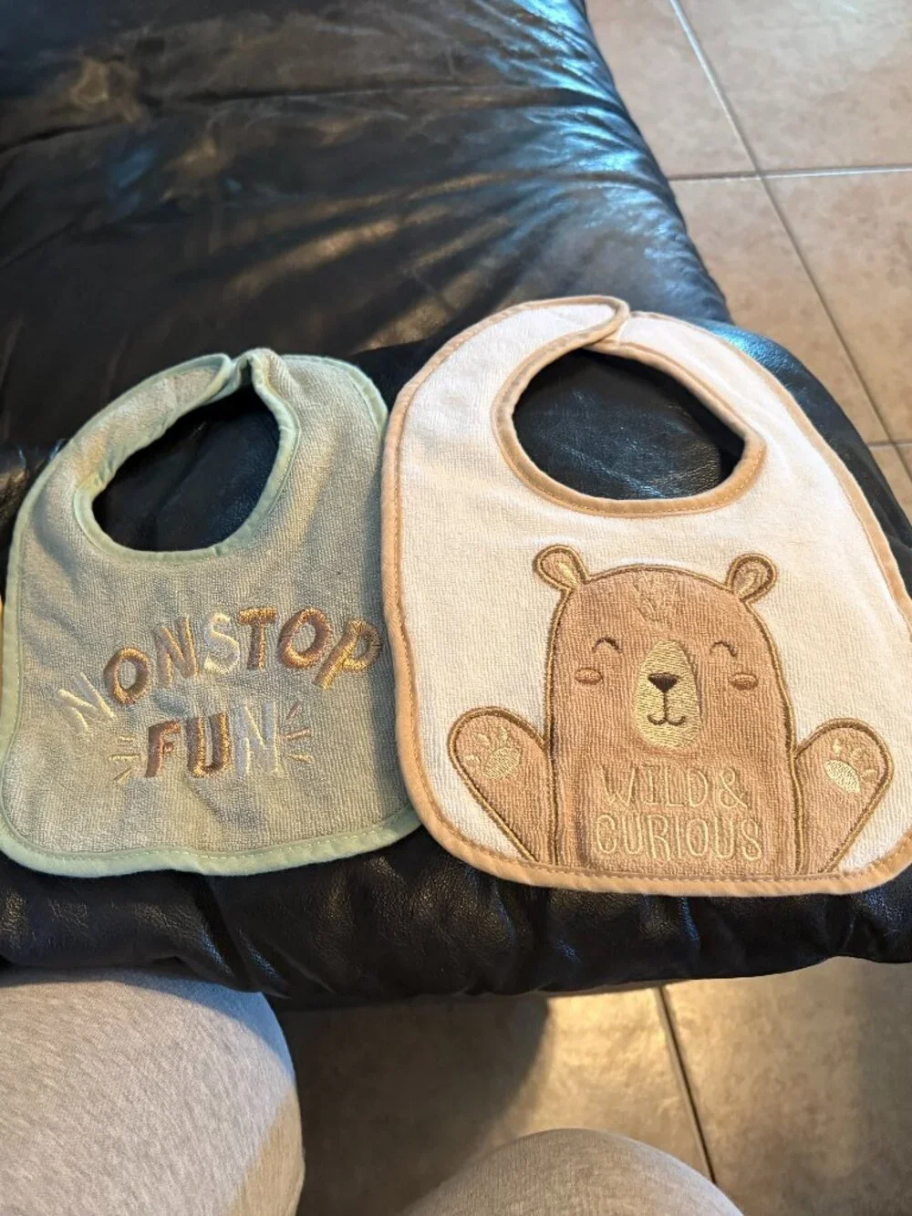 NEAT SOLUTIONS 3 Pack Infant Baby Bibs Terry Cotton (004)